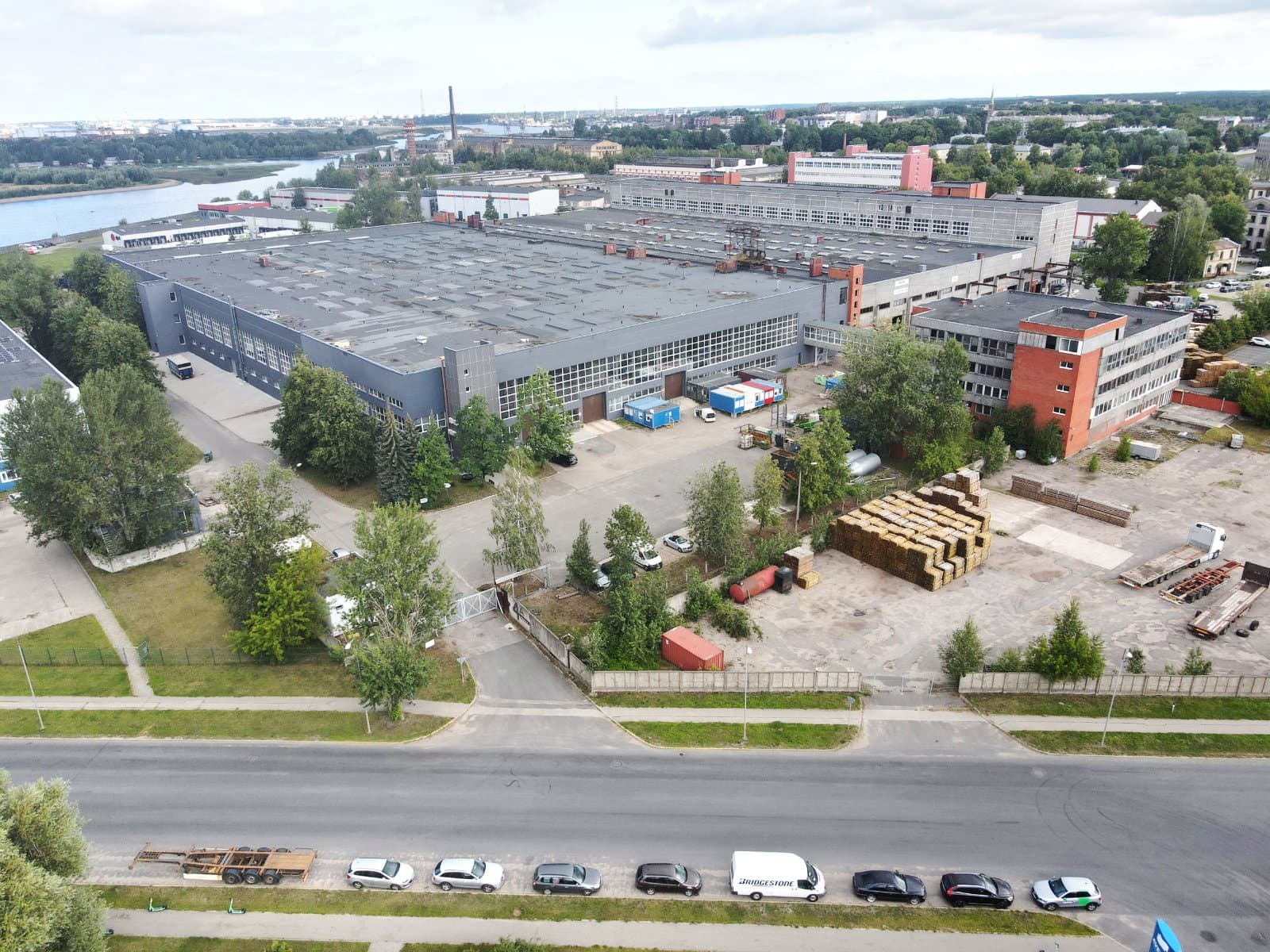 Uriekstes iela 4A - 1